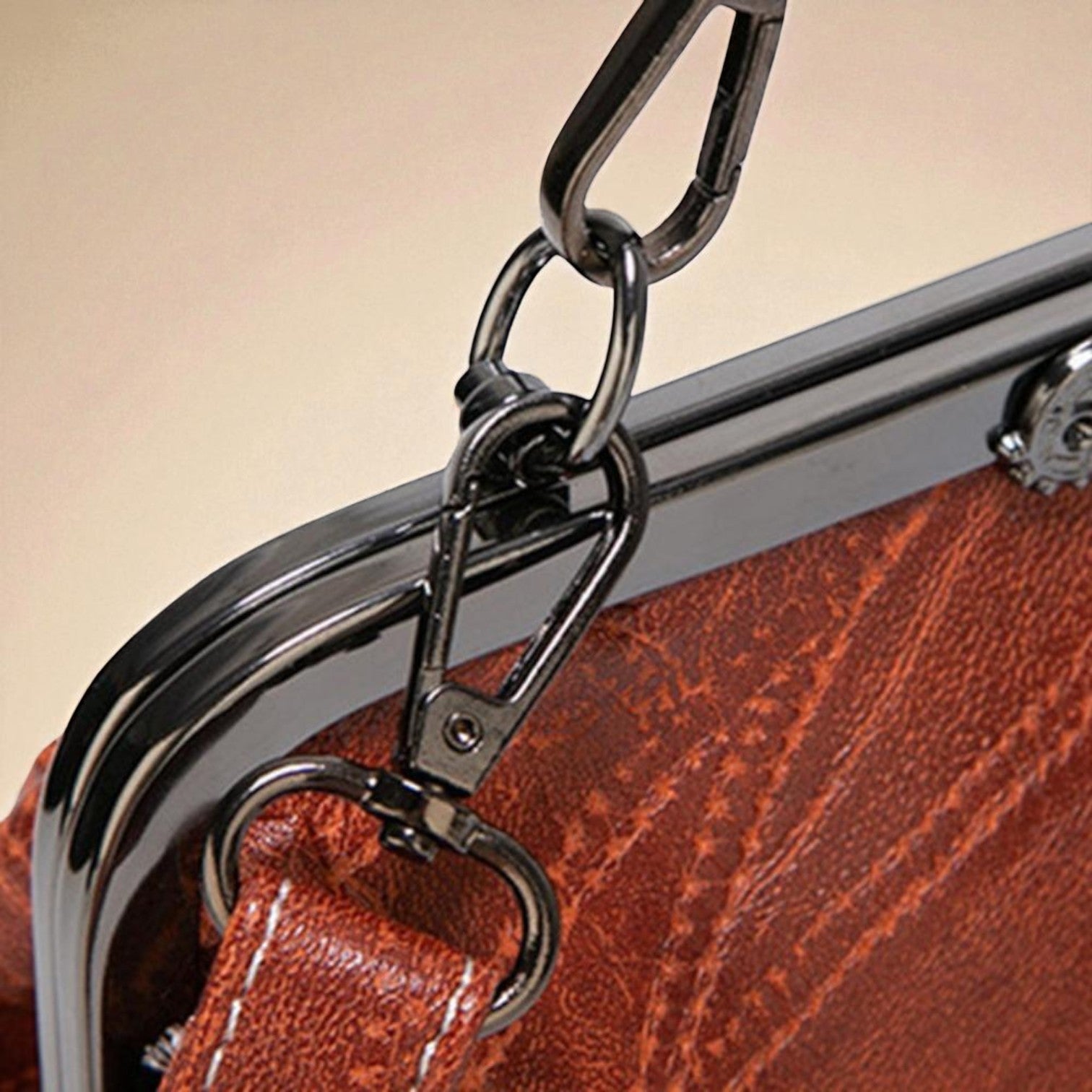 Vintage handtas met slot