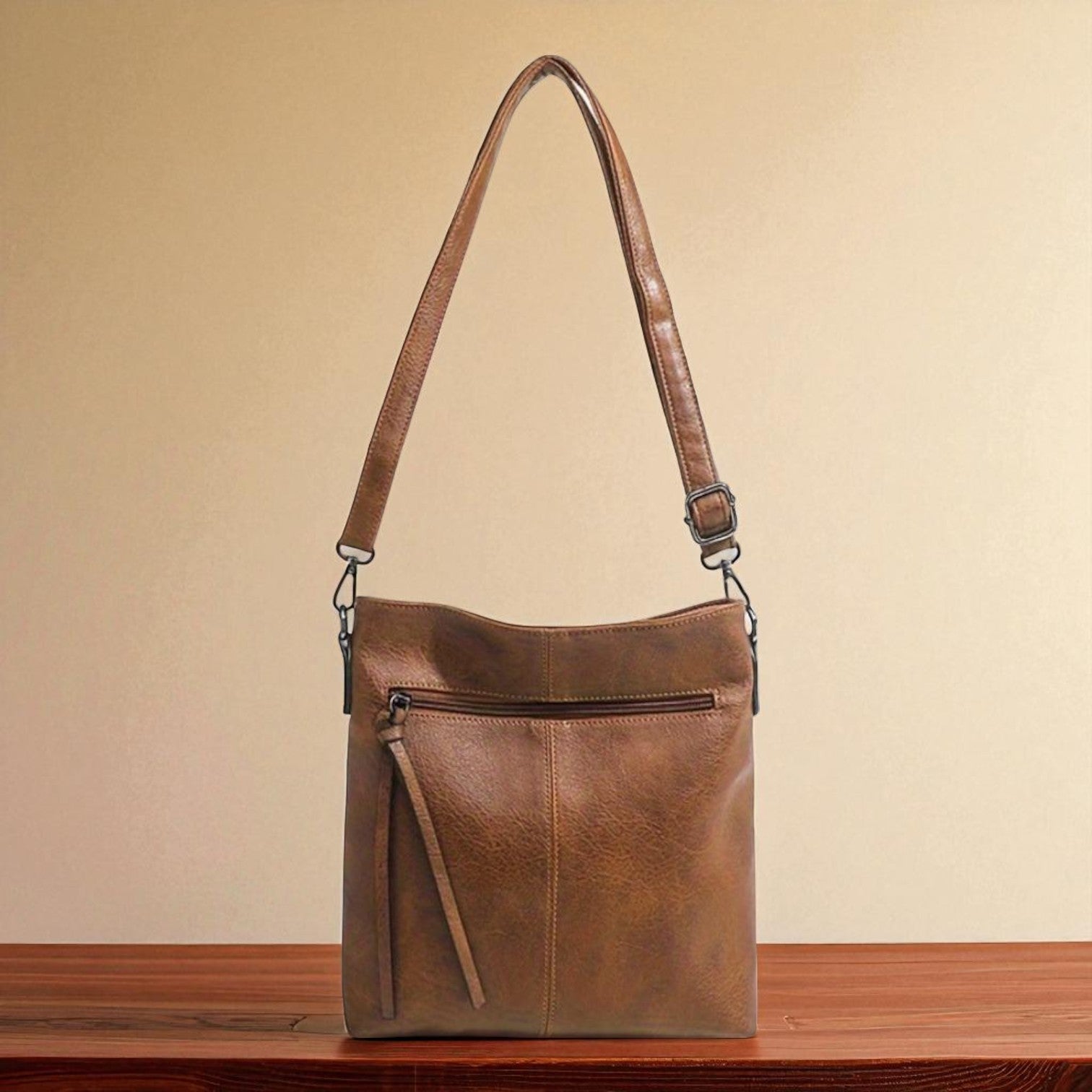 Janina Keturiakamp retro handtas