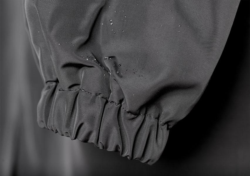 DORY | Oversized trenchcoat gecombineerd met hoodie