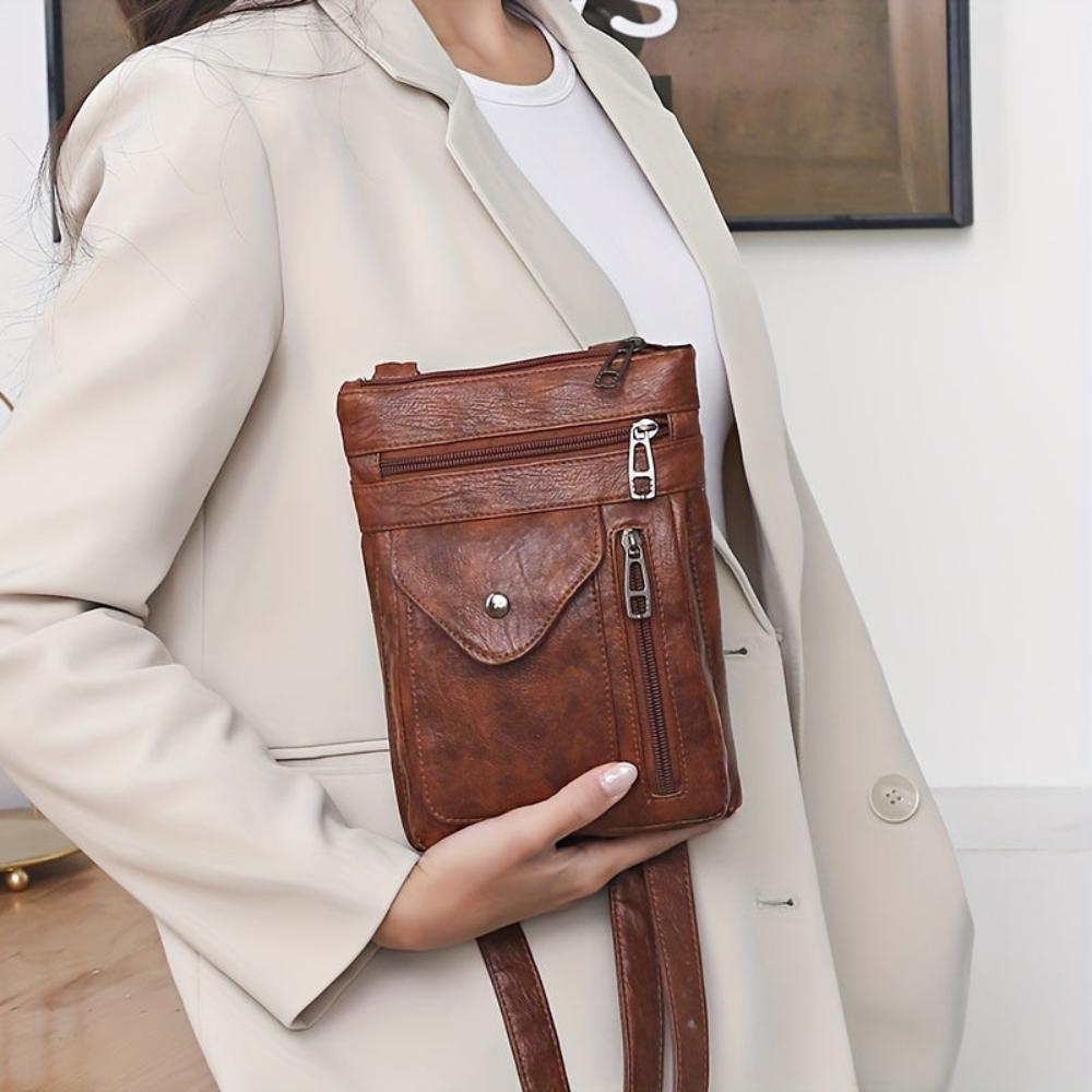 Clara vintage helmtas