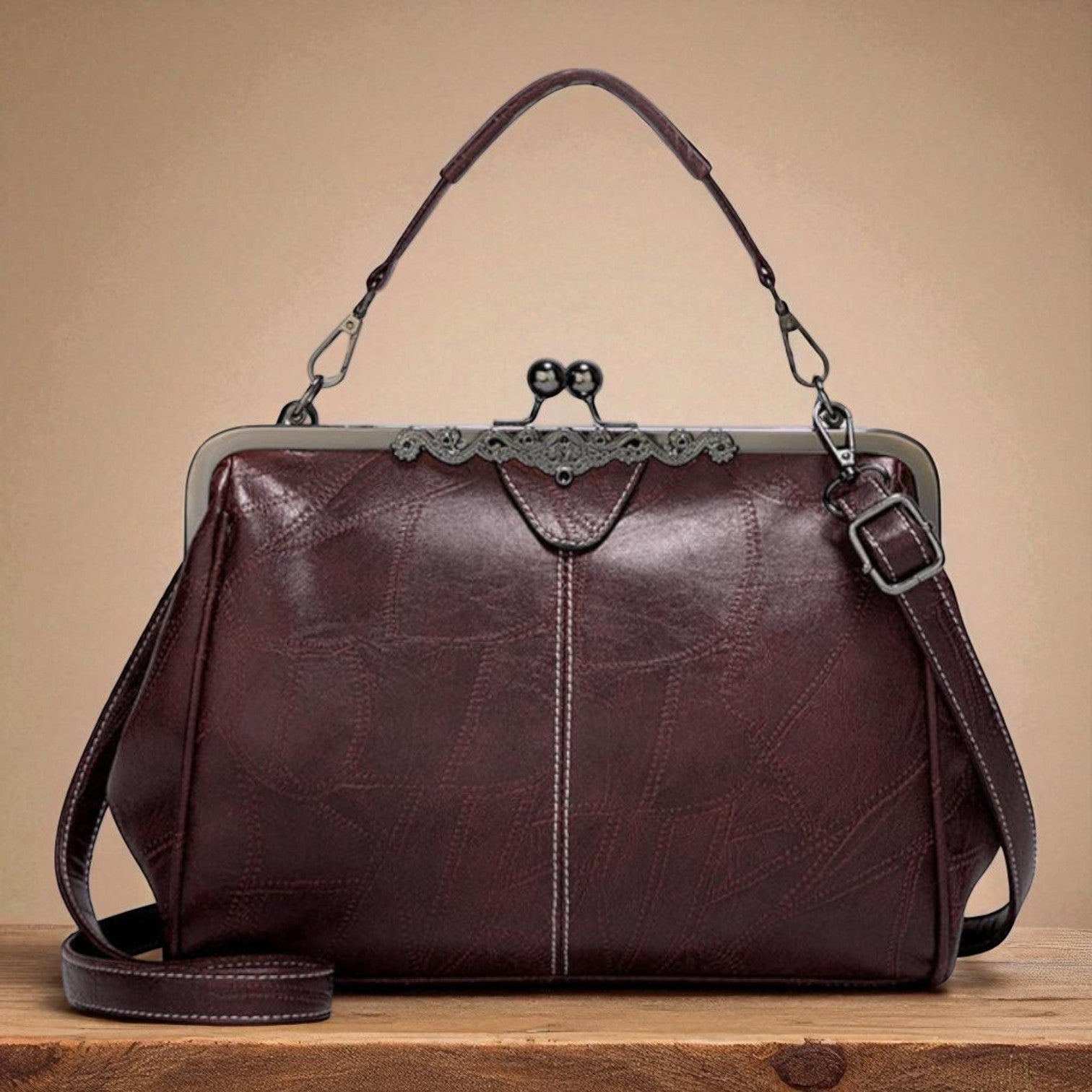 Vintage handtas met slot